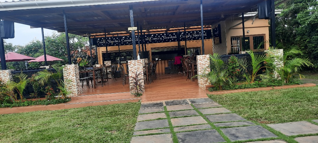 Shipping Container Re-purposed into Restaurant Cafe Lounge - DeftServe Project