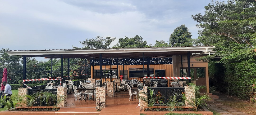 Shipping Container Re-purposed into Restaurant Cafe Lounge - Image 2